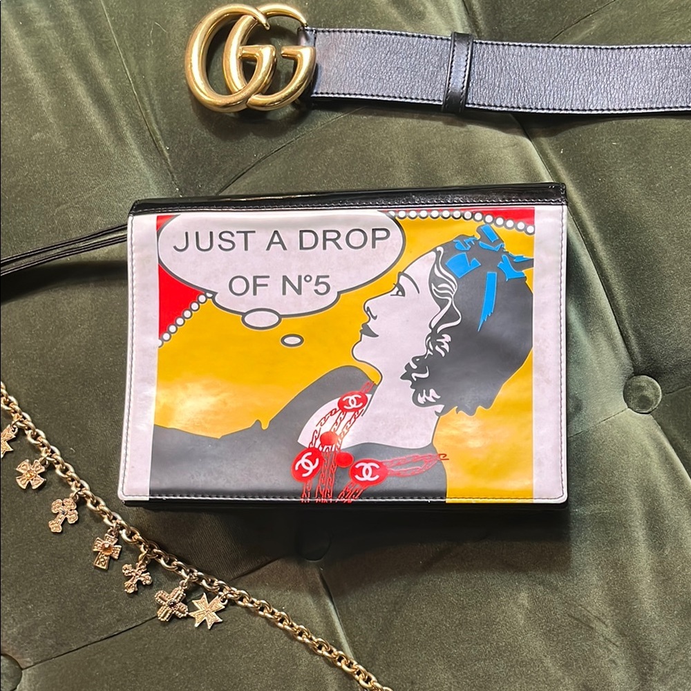 CHANEL "Just A DROP OF No5" Classic Vintage Wristlet Clutch Handbag